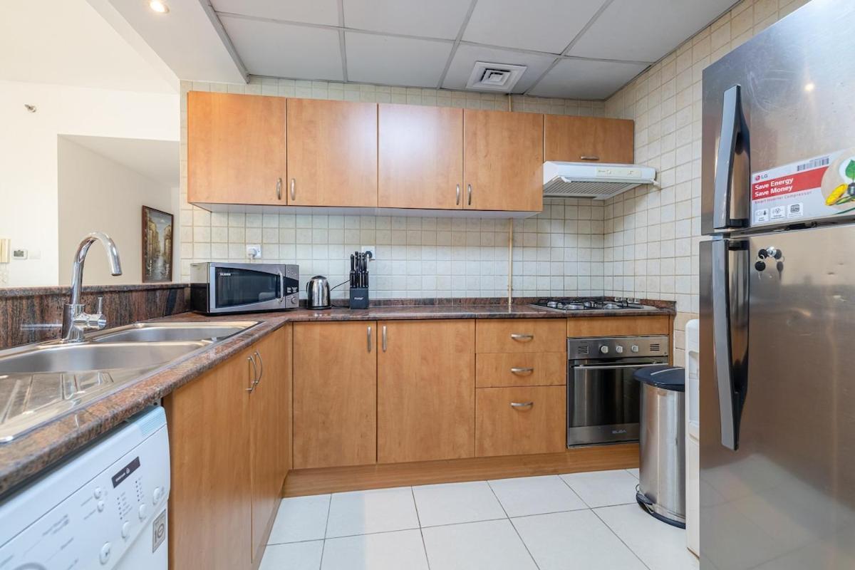 2 Bedroom Apartment I Marina Diamond 4 I Close To Metro Dubai Exterior photo